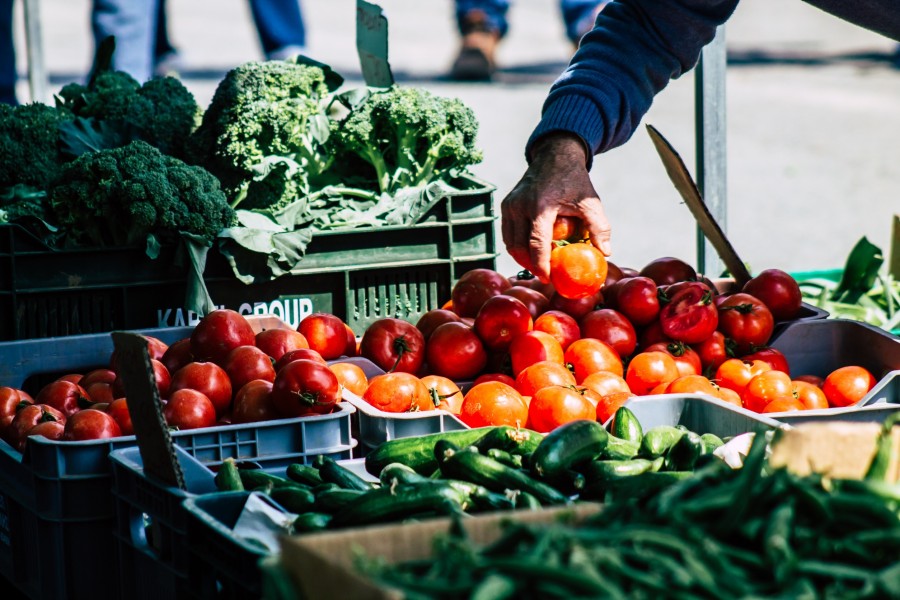 Quels produits peut-on trouver sur le marché de Deauville ?